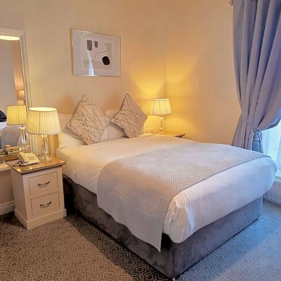 Standard Double Room, 1 Double Bed, Ensuite Waterloo Lodge Promo Code