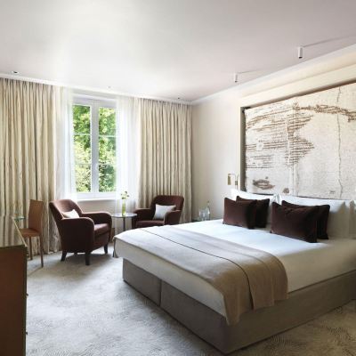 Classic King Room The Grove Promo Code