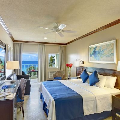 Deluxe Room-Ocean Front