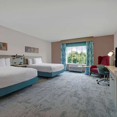 Room, 2 Queen Beds, Accessible (Roll-In Shower)
