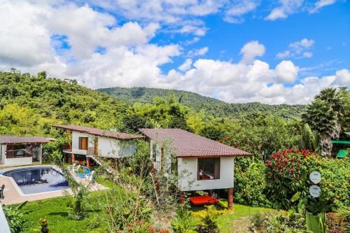 Coffee Lodge Cristal Glamping & Spa Two-Bedroom Bungalow