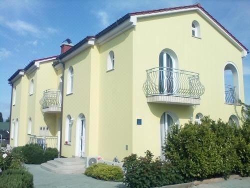 带露台的舒适双人间