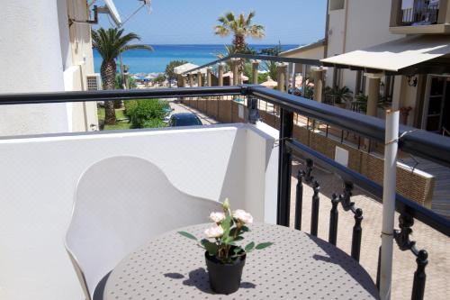 侧海景一室公寓