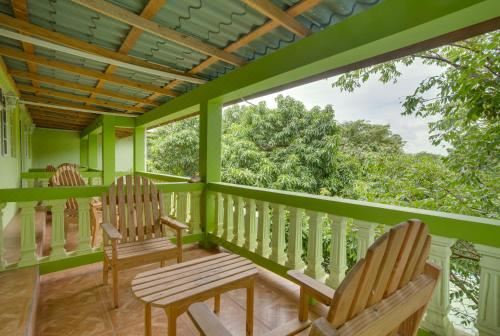 Midas Double Room with Private Bathroom