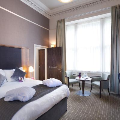 無障礙標準雙人床房（帶步入式淋浴） 愛丁堡皇冠假日酒店 - 皇家露台優惠