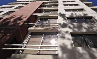 Hostal Costa de Marfil Suites & Apartamentos - Housity
