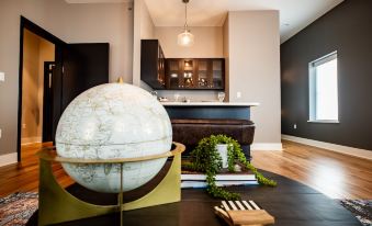 Duets Bed & Breakfast - Housity