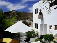 Los Milagros Hotel