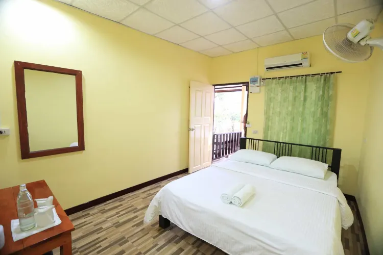 Standard Dobule Room (Back Zone)