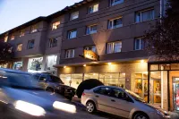 Nbh Premier Hotel Hotel di 