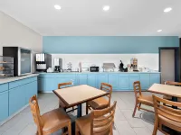 Country Inn & Suites by Radisson, Topeka West, KS Ξενοδοχεία στην πόλη Topeka
