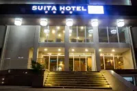 Suita Hotel Hotele w: 