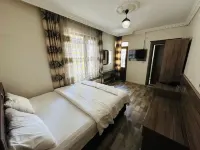 Toprak Hotel