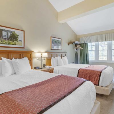 2 Queens, Seagrass Meadowmere Resort Promo Code