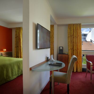 Junior Suite The New Midi Promo Code