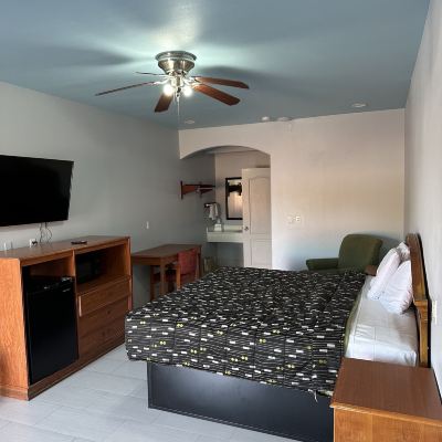 King Room-Non-Smoking La Copa Inn Promo Code