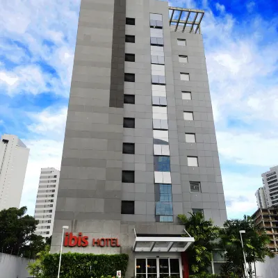 Ibis Recife Boa Viagem Hotels near Pina Beach