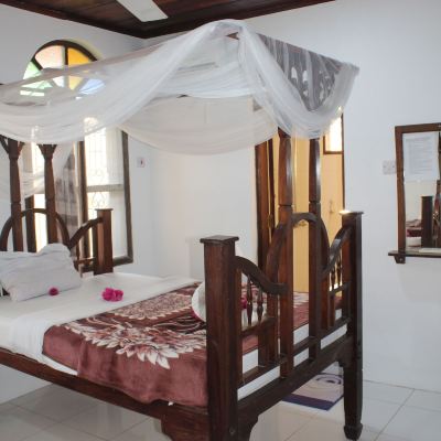 Standard Twin Room Garden Lodge Promo Code