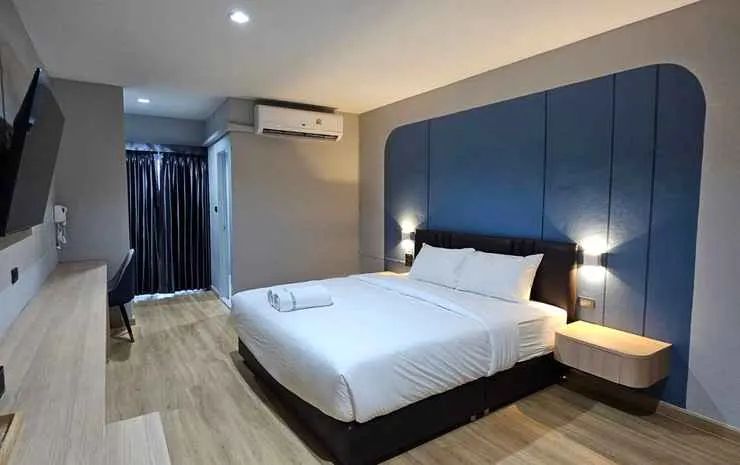 S2 Deluxe King Size Bed