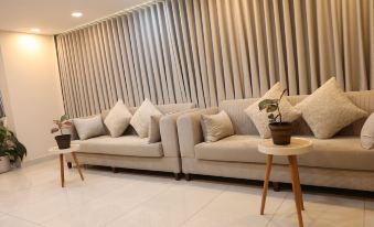 Aram Hotel - Housity