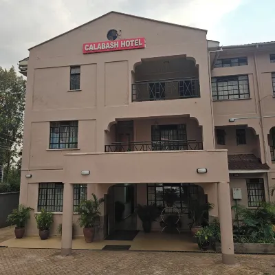 Calabash Hotel Hotele w: 