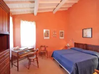 Orte Villa for 8 with Parking Hotels in Orte