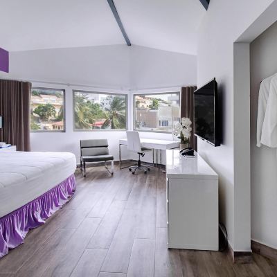 Suite, 1 King Bed, Kitchen, Ocean View Commodore Suites Promo Code