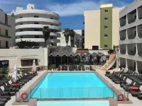 The San Anton Hotel Hôtels à : Buġibba