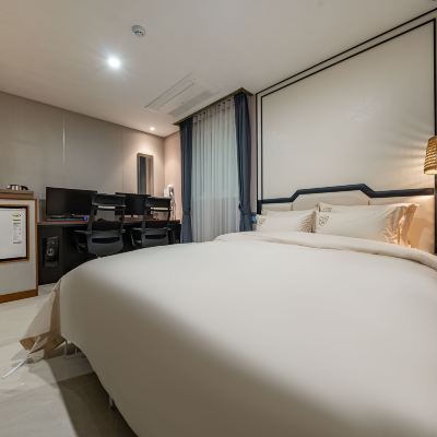 커플 퀸룸 Yangju Latte Hotel (drive-in in all rooms) 쿠폰