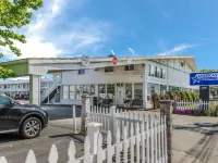 Americas Best Value Inn & Suites-Hyannis/Cape Cod Hotels in Barnstable
