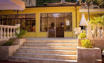 Il Bivacco del Parco Sport Hotel & Residence - Housity
