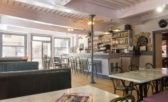 Hotel le Bourgogne - Housity