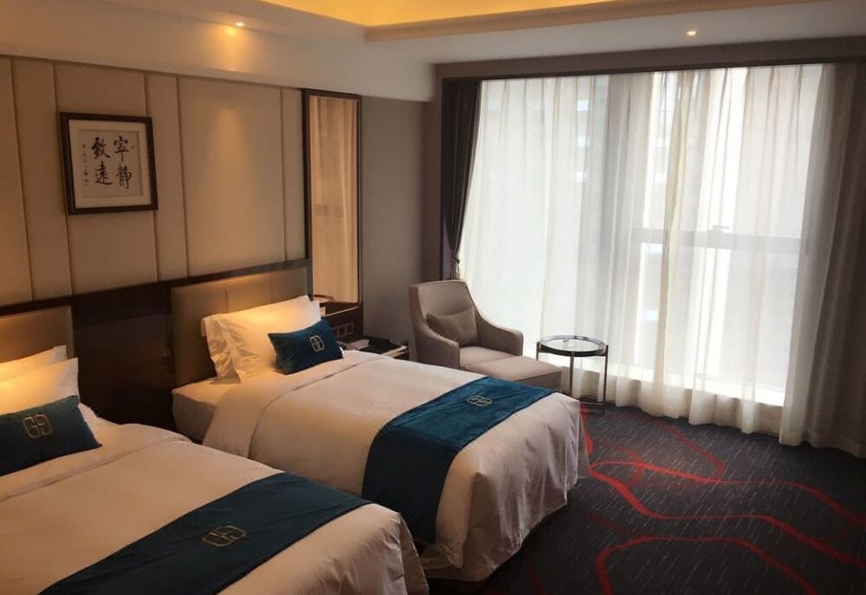 蓝溪标间（温暖舒适大落地窗）