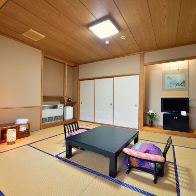 Standard Japanese-Style Room[Standard][Japanese Room][Non-Smoking][Mountain View]
