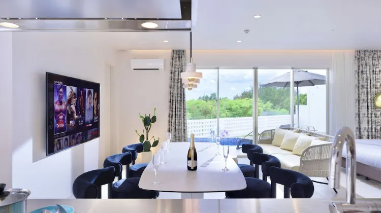 Crystal Villa Bayside 食事・レストラン