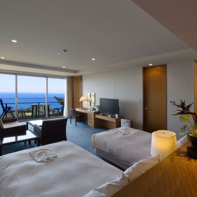 Twin Or Japanese-Western Style Room (Assigned At Random) [Comfort] [Western Or Japanese-Western Room] [Non-Smoking] [Mountain View] [Nightlife View] [Ocean View] 熱海倶楽部迎賓館 クーポン