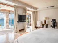 Beautiful 3 Story 8,000 Sq Ft Oceanside Mansion Hoteles en Cliftons