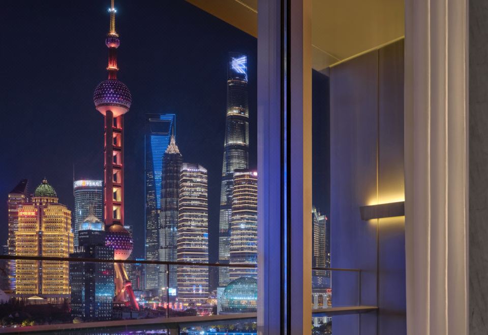 东方明珠景观豪华大床房