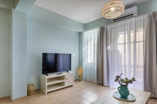 带阳台的小型套房