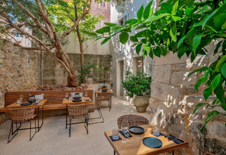 Hotel Heritage Hotel 19, Exterior, Garden
