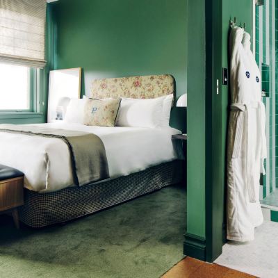 豪華房間， 1張特大床 （特大床ada無障礙-淋浴） 西雅圖帕裏酒店優惠