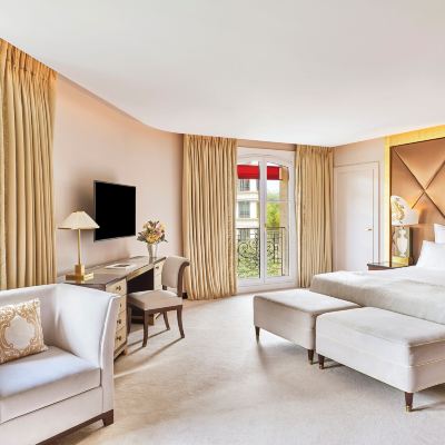 Junior Suite Deluxe Fouquet's Paris Hotel Promo Code
