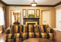 Grant Hall Hotel Hotels in 