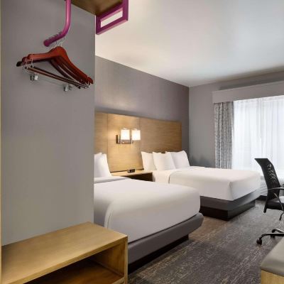 2 Queen Beds Room, Non-Smoking Park Inn by Radisson Florence, SC Promo Code