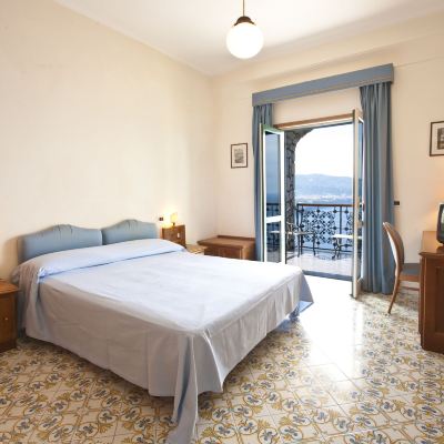 Standard Double Room with Sea View Hotel Mega Mare Promo Code