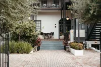 Bellwether House Hotele w: 