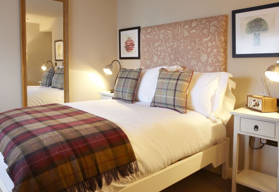 标准双人床房（连通浴室）