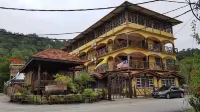 Kamila Teluk Senangin Hotéis em 