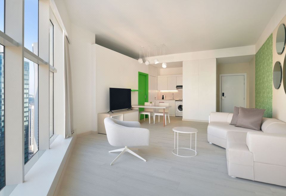 大型两卧室城景公寓