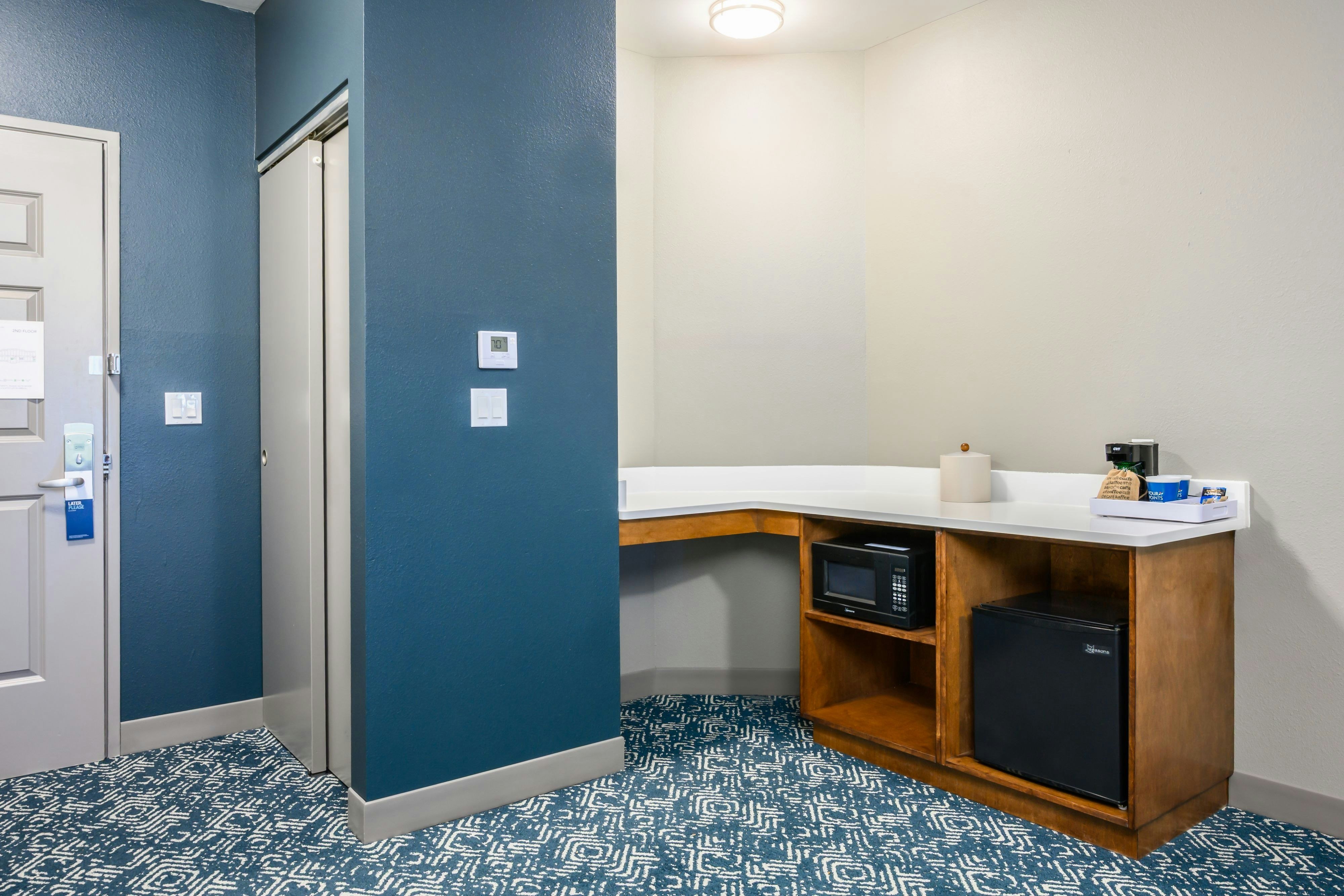 带梳化床的行政特大床套房